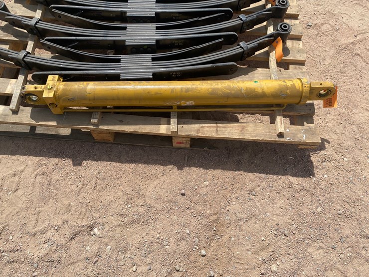 caterpillar-pm-565-image-2