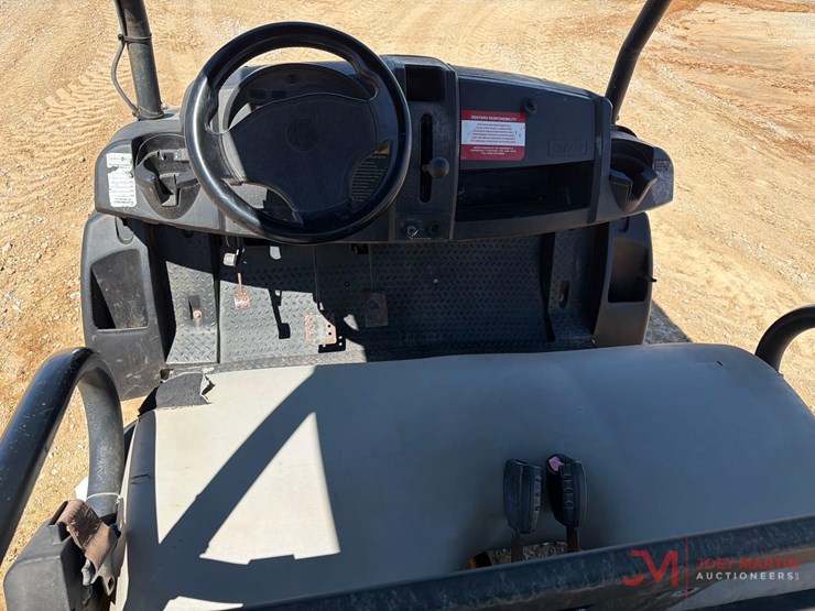 club-car-carryall-1700-image-10