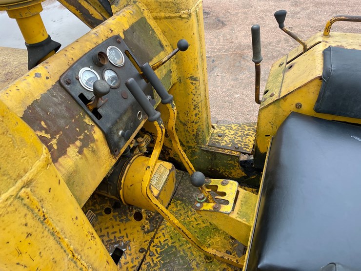 john-deere-350-image-31