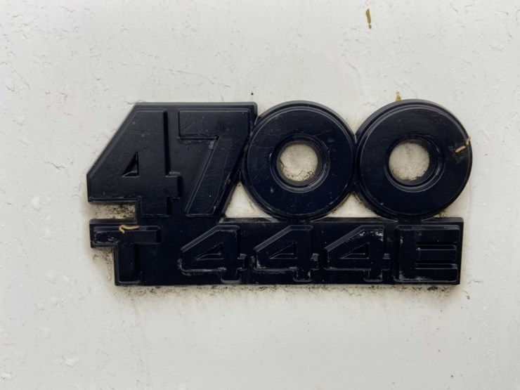 1995-international-4700-image-10