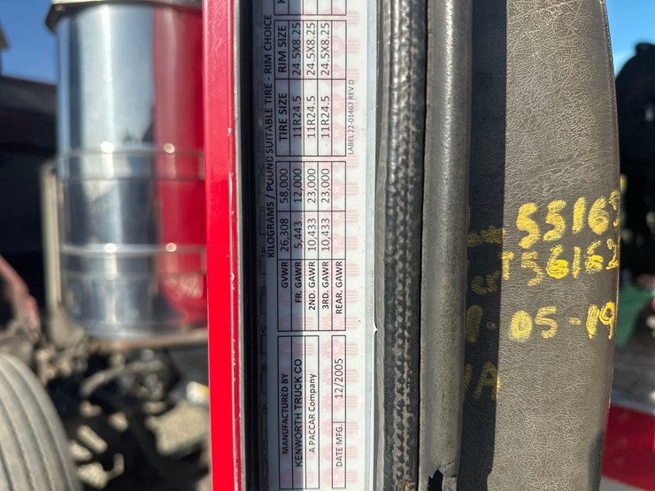 2006-kenworth-w900-image-83