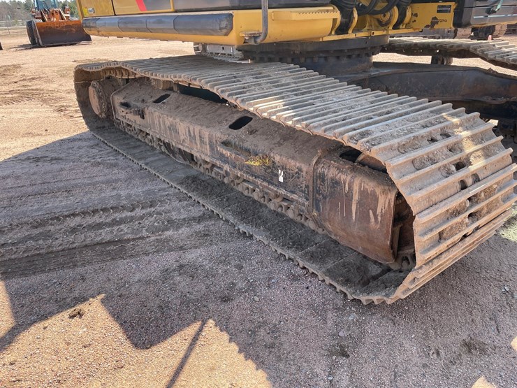 caterpillar-324e-image-27