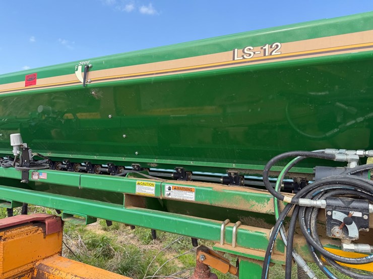 great-plains-ls12-image-16