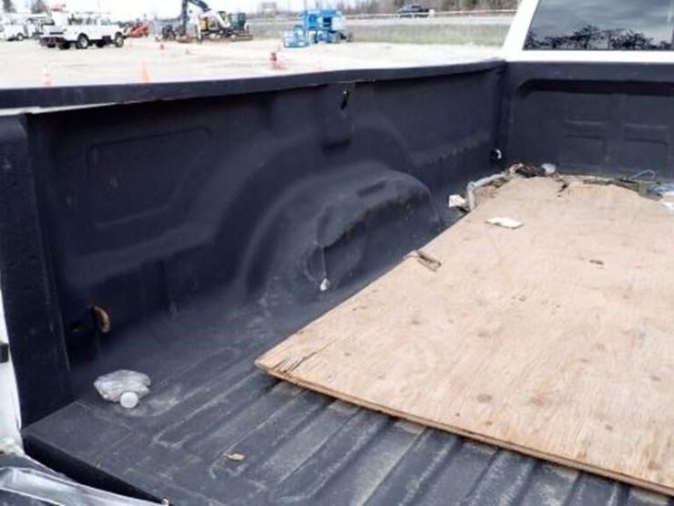 2018-ram-2500-hd-image-32