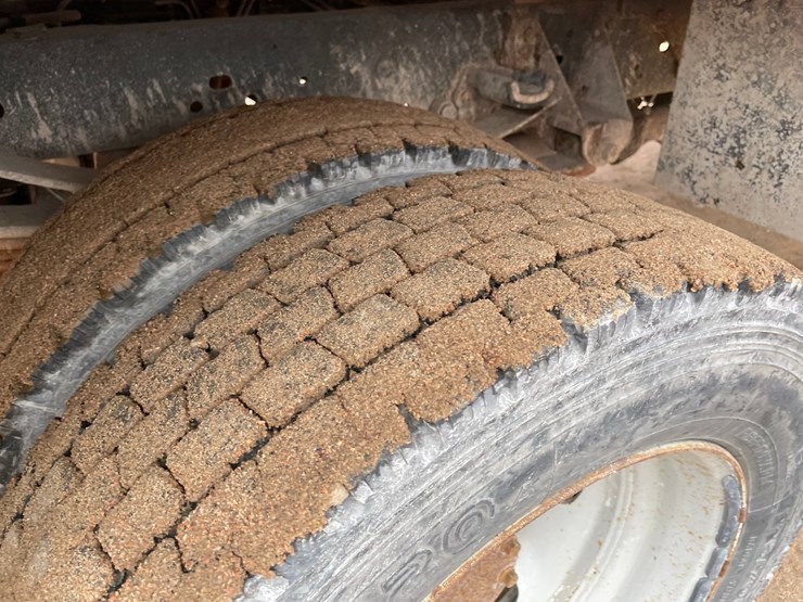 2012-ford-f550-image-31