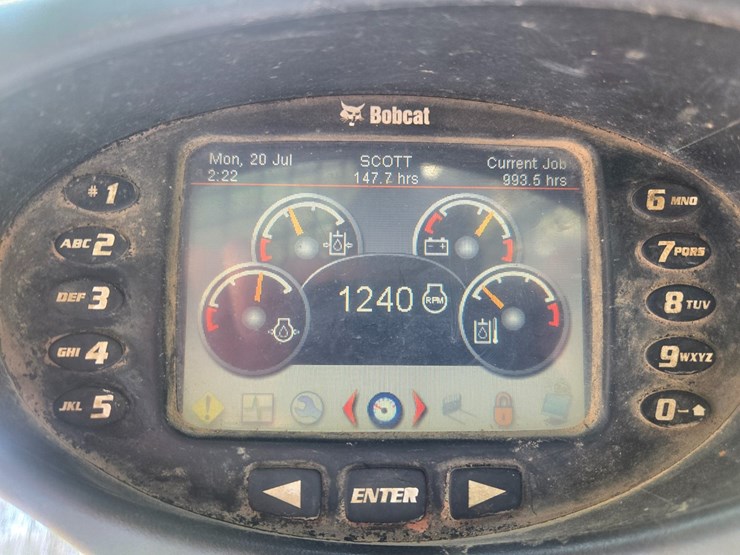 2010-bobcat-t650-image-46