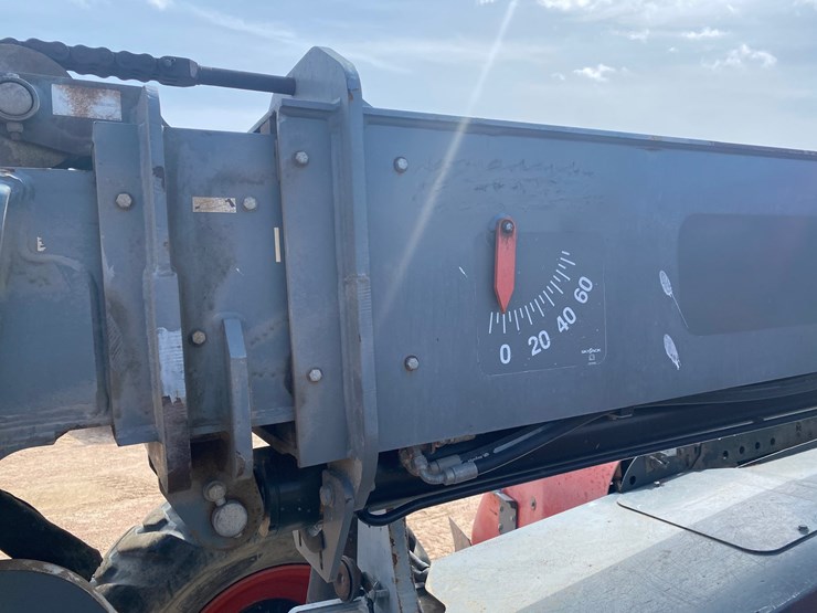 #1306-•-2018-skyjack-8,000lb-telehandler-image-20