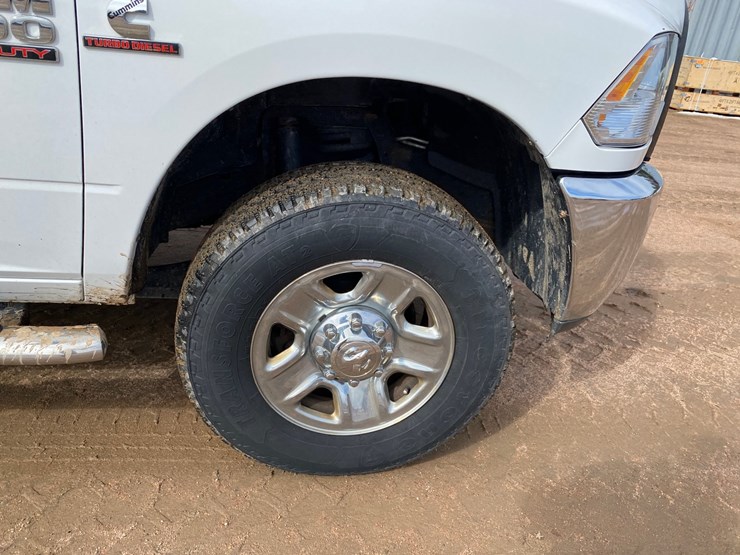 2018-dodge-ram-2500-image-32