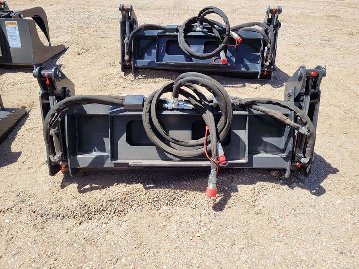 wolverine-mcb-11-48w-mini-skid-steer-combination-bucket-image-4