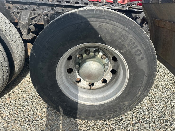 2002-mack-ch613-image-52