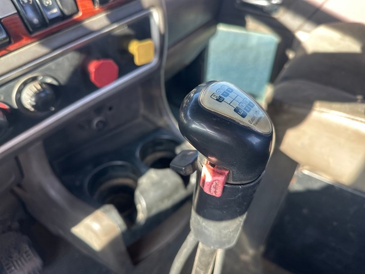 2006-kenworth-w900-image-42