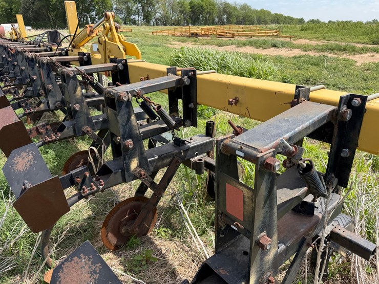 2000-landoll-2000-image-46