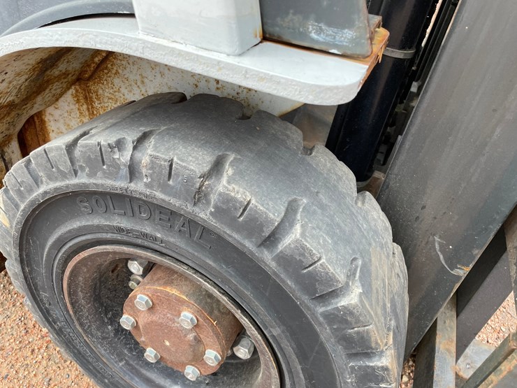 #1165-•-unicarriers-3,450-lbs-lp-forklift-image-20