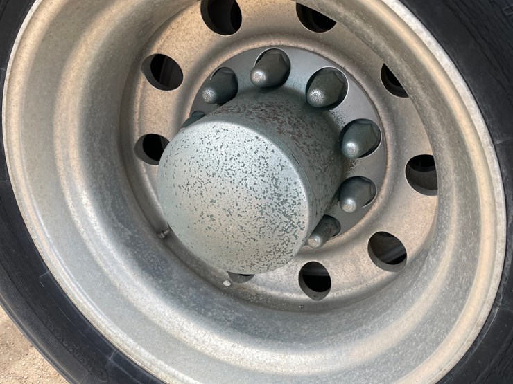 2009-kenworth-w900-image-21