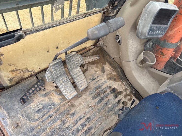 2007-hitachi-zx240-lc-3-image-24