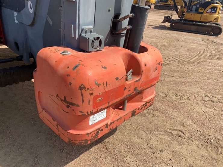 #1306-•-2018-skyjack-8,000lb-telehandler-image-33