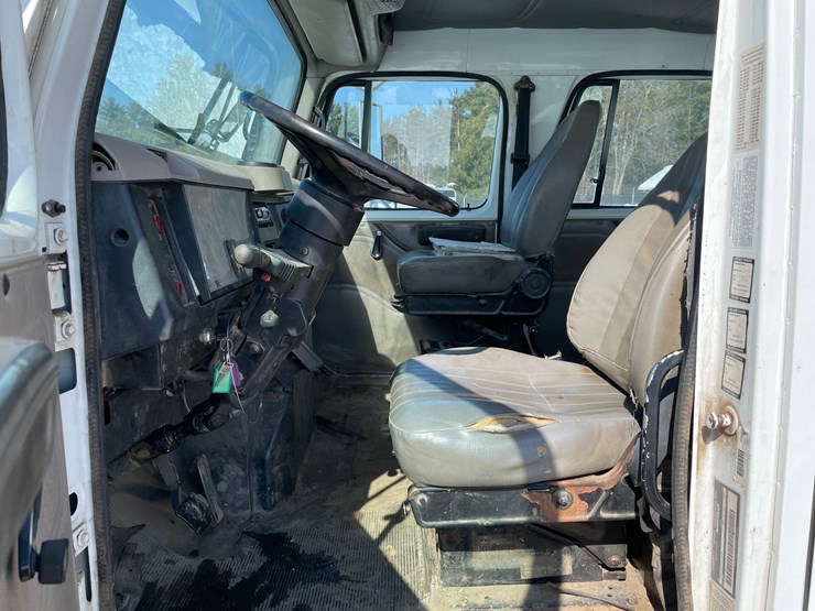 2000-international-4700-image-31