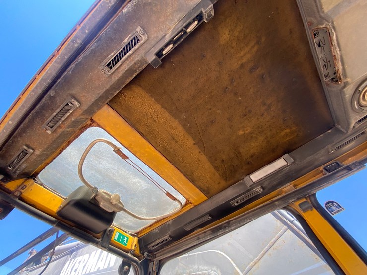 1996-akerman-ew200-image-46