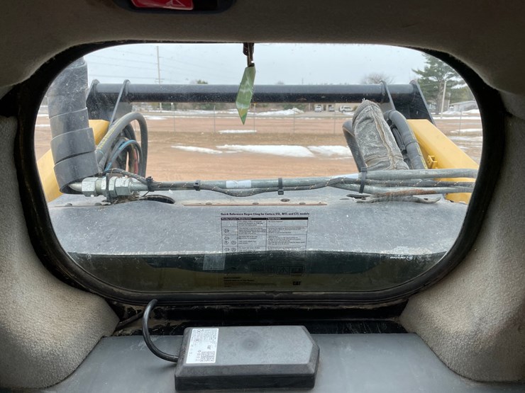 2019-caterpillar-299d2-xhp-image-44