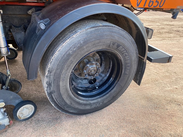 2007-freightliner-fc80-image-26