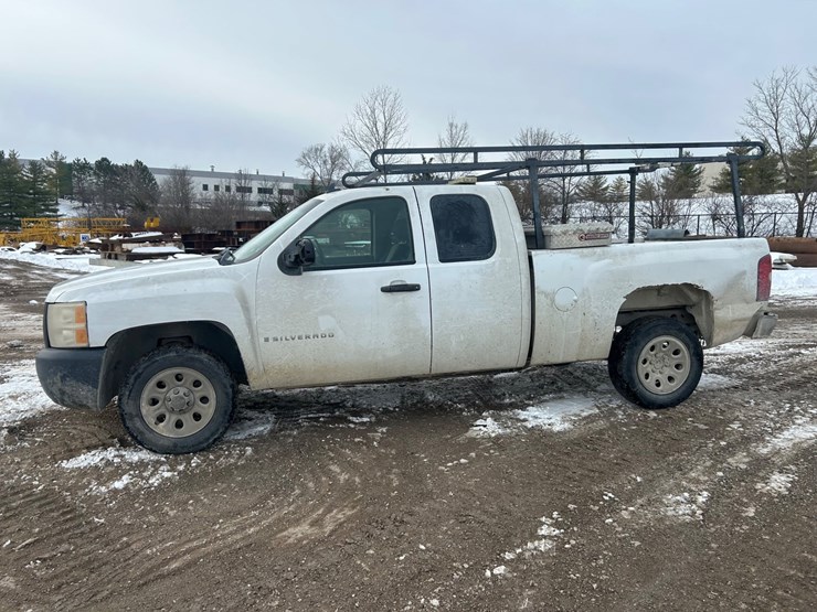 #22574-•-2008-chevrolet-silverado-pickup-truck-image-5