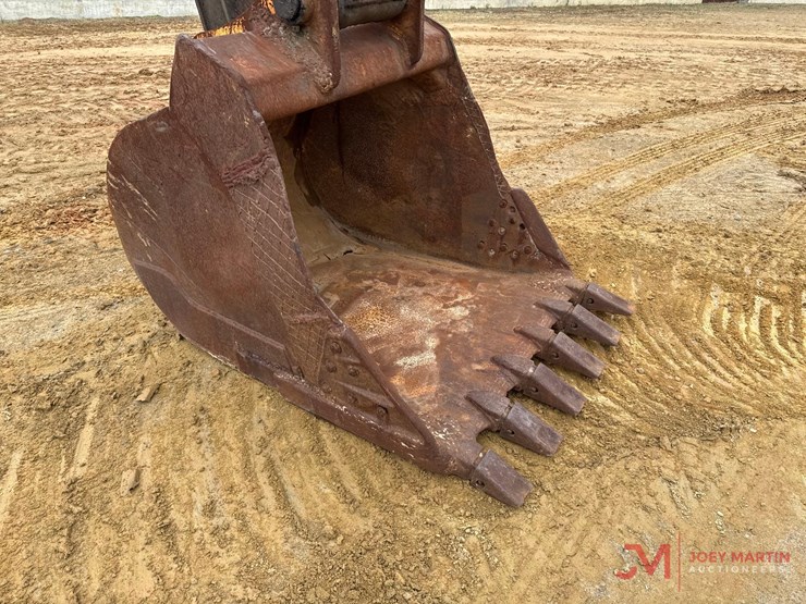 2007-hitachi-zx240-lc-3-image-17