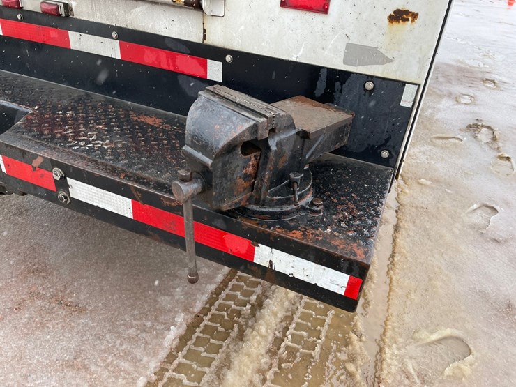 2008-dodge-ram-5500-image-18