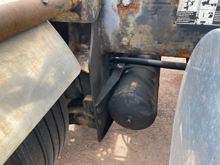 2009-kenworth-w900-image-23