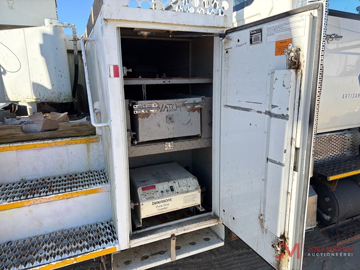 2008-international-7400-image-23