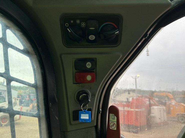 2018-caterpillar-289d-image-25