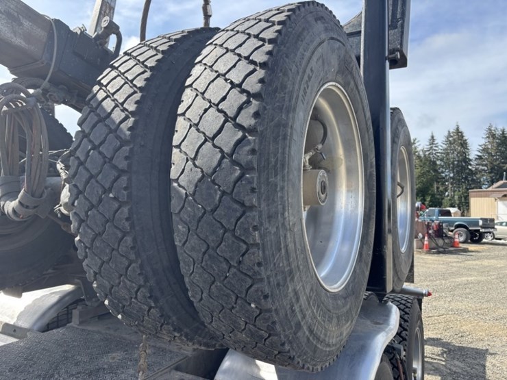 2023-international-hx520-image-42