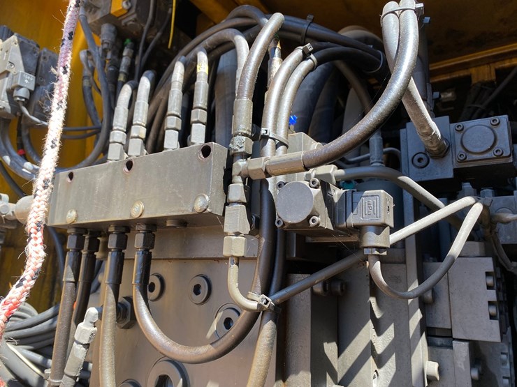 1996-akerman-ew200-image-52