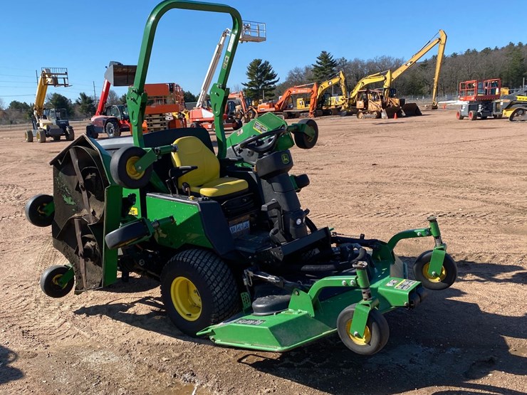 2014-john-deere-1600t-image-54