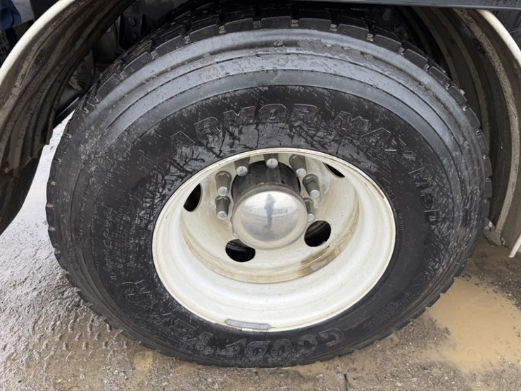 2015-kenworth-t440-image-20