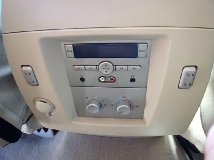 2009-lincoln-navigator-image-29