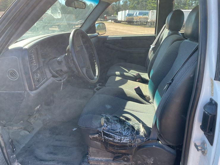 2006-chevrolet-2500-image-22