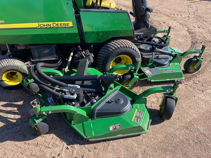 2014-john-deere-1600t-image-28