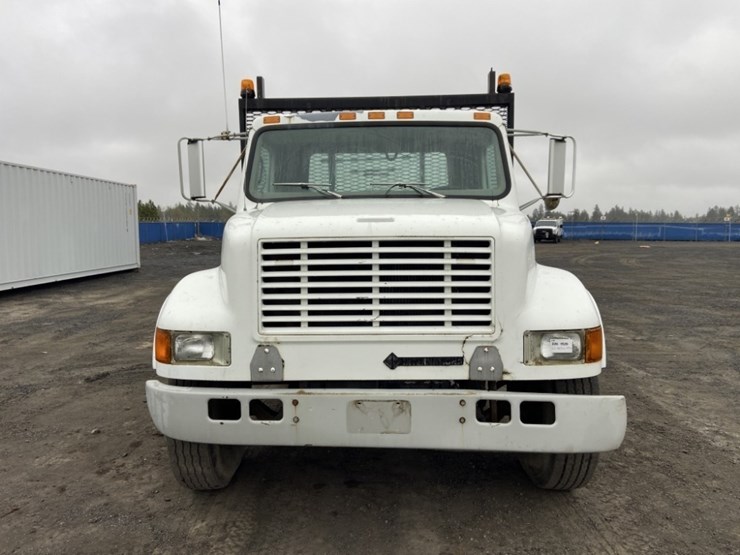 1995-international-4700-image-8