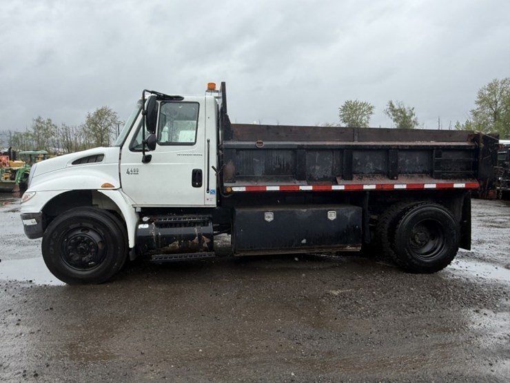 2006-international-durastar-4400-image-6