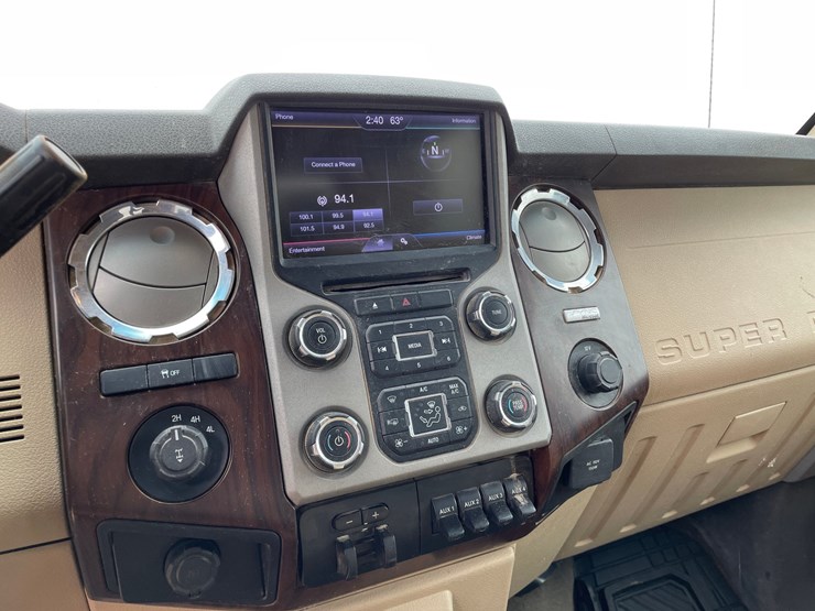 2013-ford-f350-image-38