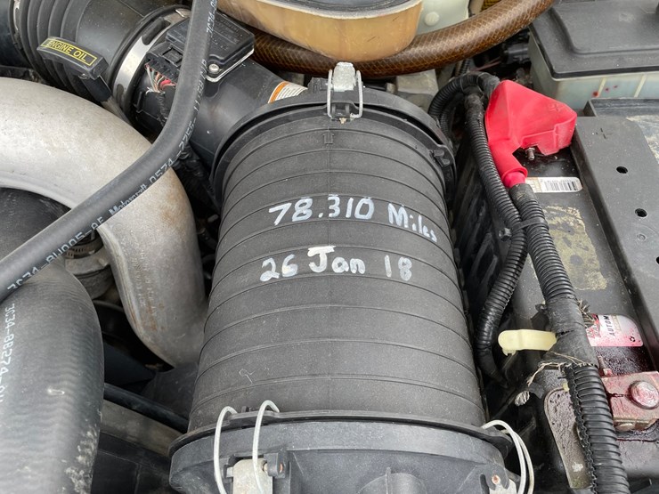 2004-ford-f550-image-58