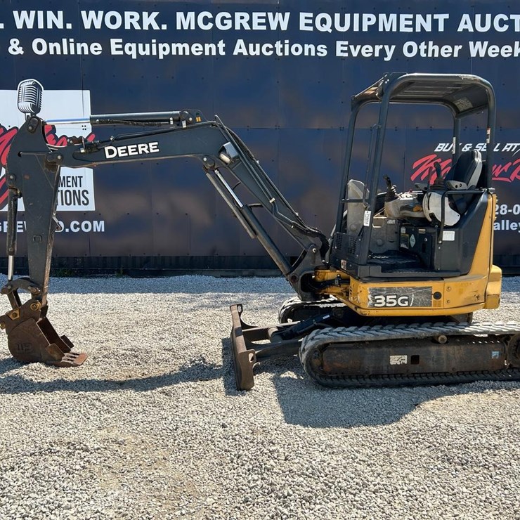 2016 DEERE 35G