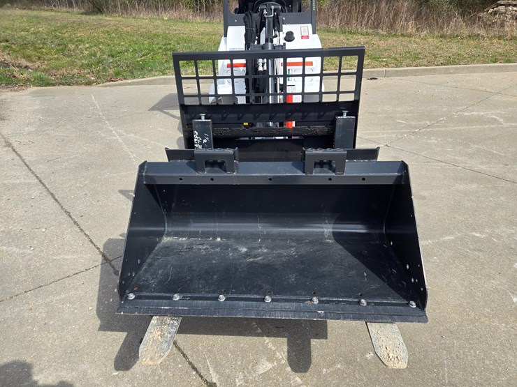 2023-bobcat-l28-image-38
