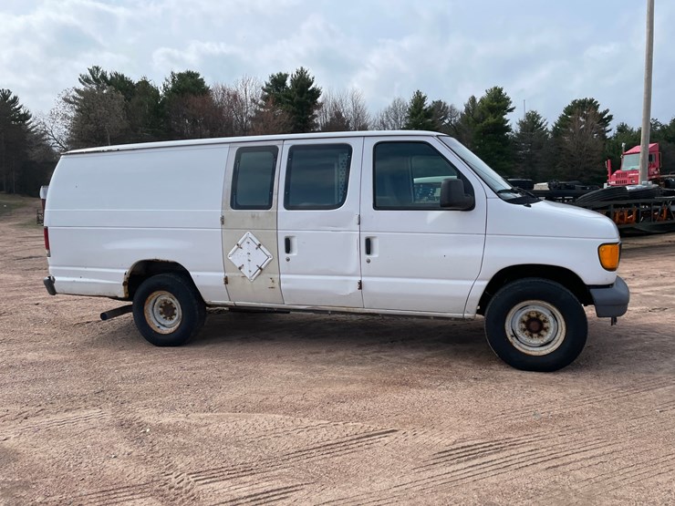 2006-ford-e350-image-4