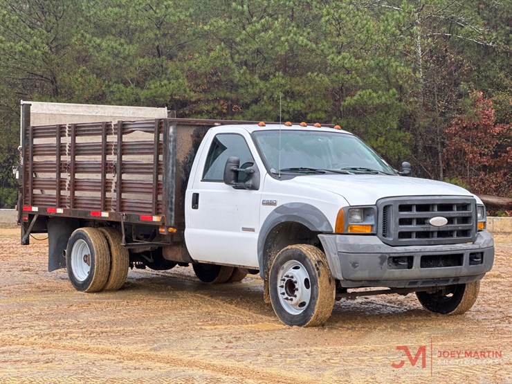 2005-ford-f550-xl-image-1