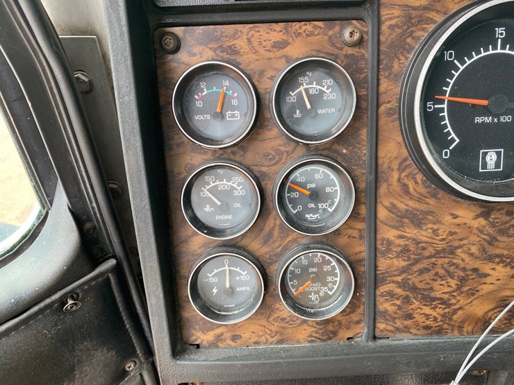 1998-kenworth-t800-image-43