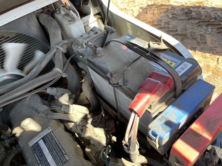 #1133-•-unicarriers-lp-forklift-image-31