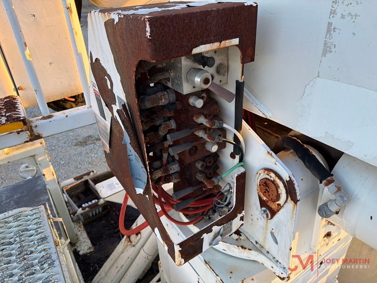 2008-international-7400-image-27