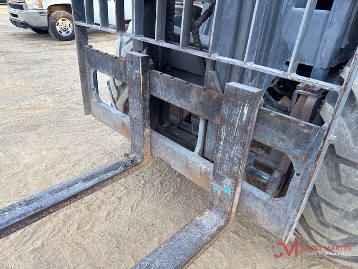 2019-case-586h-image-5