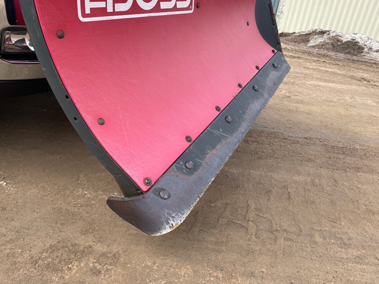 2013-chevrolet-silverado-2500hd-image-15